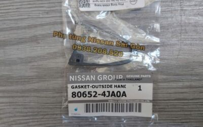 Ron tay nắm cửa dài phía trước Navara và Terra 80652-4JA0A