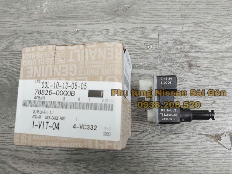 Công tắc mở khoá nắp bình dầu Navara Pro4x 78826-00Q0B và 78826-9092R