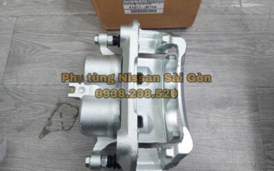Bộ kẹp phanh (Heo dầu phanh) trước bên trái Navara (Hàng tốt) 41011-JR70A
