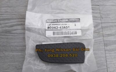 Nắp che hóc tay cửa trước phải Navara và Terra 80942-4JA0A