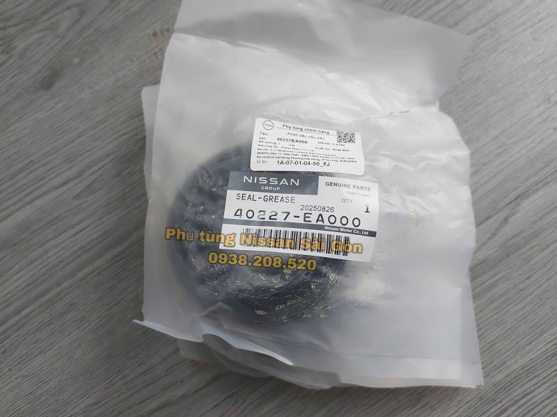 Phốt láp trước bên phải Navara, Terra và Infiniti 40227-EA000