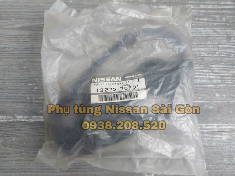 Ron nắp dàn cò Navara 13270-70F01