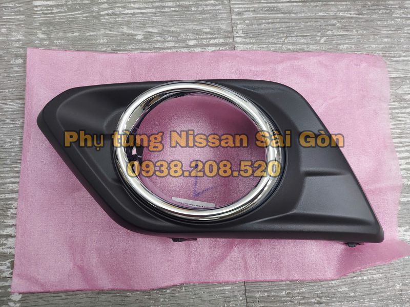 Ốp đèn cản trước bên trái X-Trail 62257-4BA0B