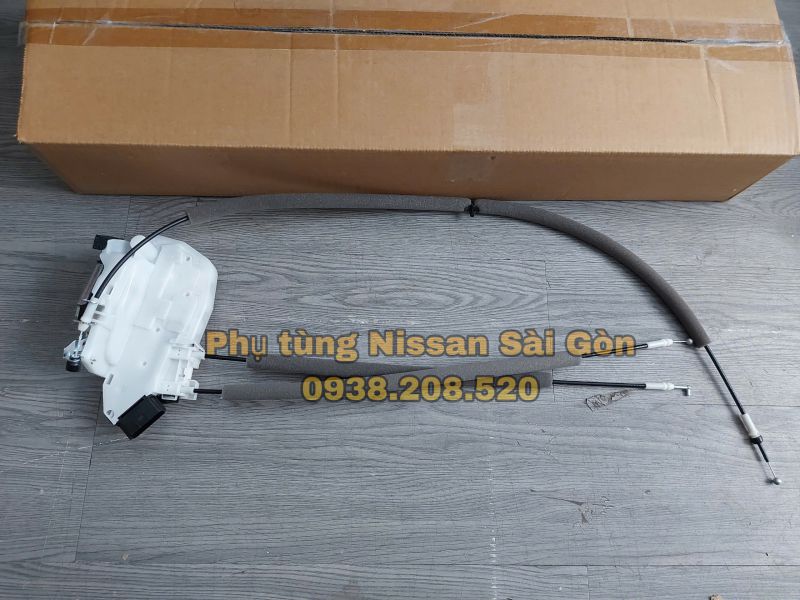 Cụm lốc khoá cửa sau bên phải X-Trail 82500-4CA0A