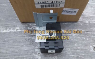 Bộ thu tín hiệu điều khiển từ xa Navara Pro4x 28595-4KE0A