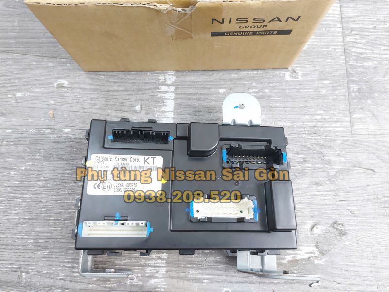 Hộp BCM Navara 284B1-4KT0A