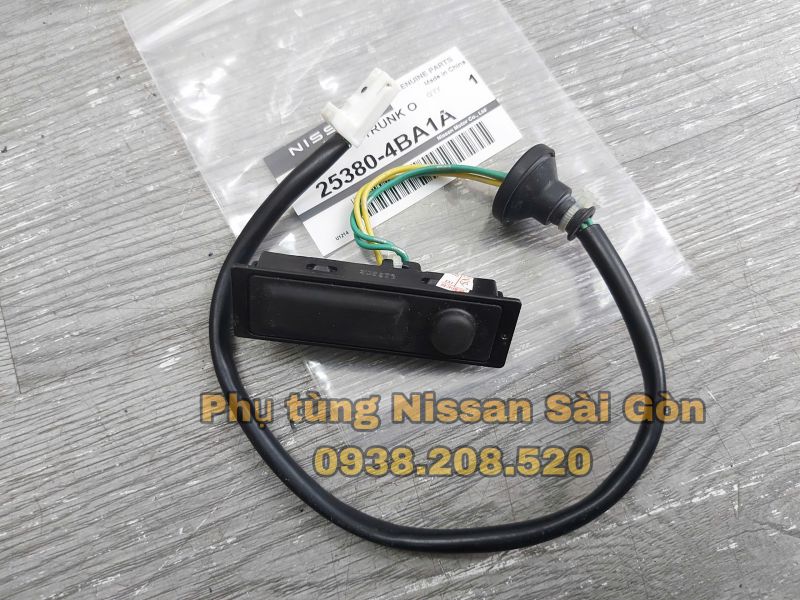 Công tắc bật cốp sau X-Trail 25380-4BA1A