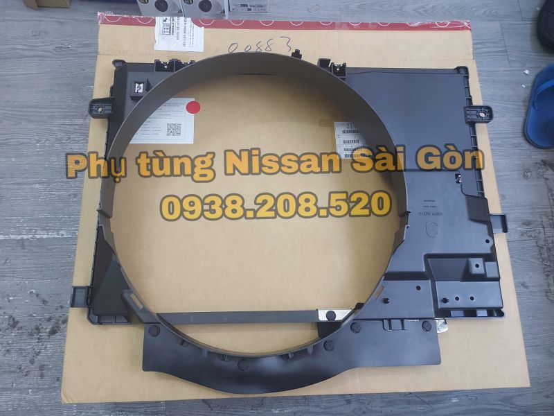 Lồng quạt két nước trên Navara Pro4x 21476-4JA0C