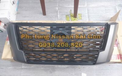 Mặt calang Navara Pro4x (Black Edition) 62310-6KH0C